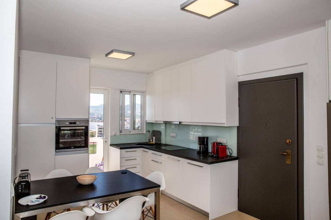 Komfort City Apartment "Elias" Mit Meerblick In Lavrio Exterior photo